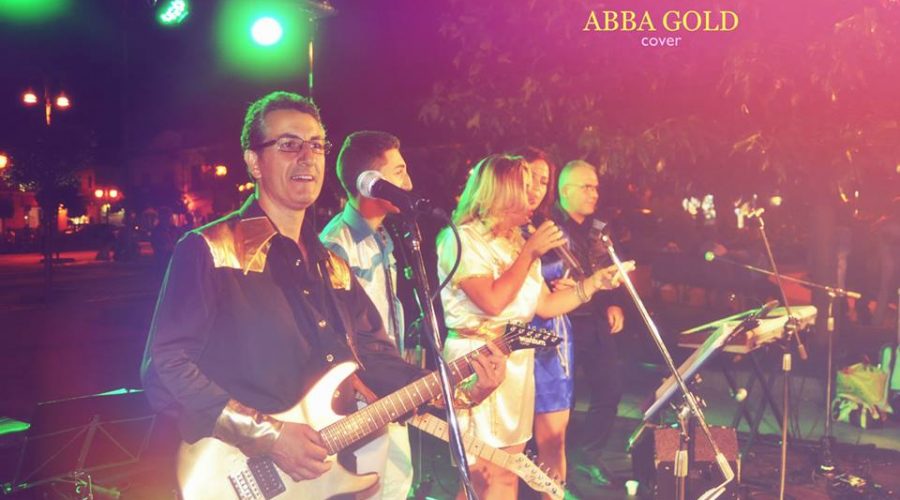 Trecastagni: in piazza Marconi scoppia l’“Abba mania”