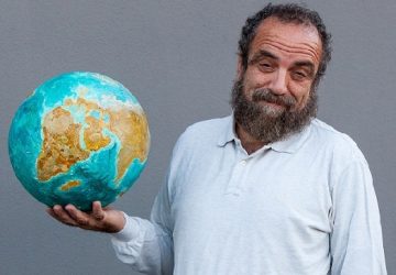 Riposto, stasera show di Giobbe Covatta