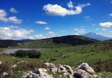 Randazzo, personale del Corpo Forestale ritrova un uomo dispersosi nei pressi del lago Trearie