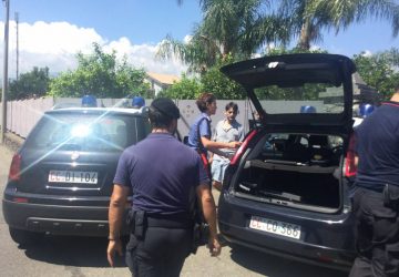 Giarre, arresto per droga: coltivava marijuana in casa