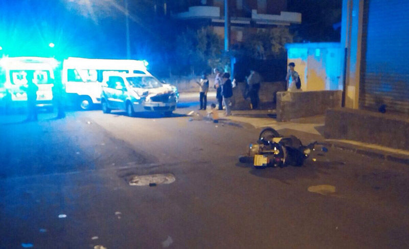 Giarre: scontro tra auto e scooter in via Luigi Orlando