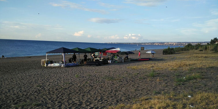 Controlli serrati contro gli attendamendi lungo il litorale