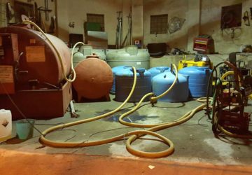 Catania: scoperto distributore di carburante abusivo. Sette arresti