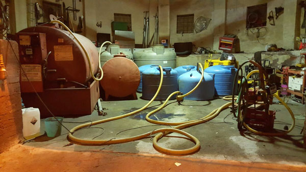 Catania: scoperto distributore di carburante abusivo. Sette arresti