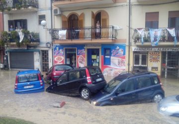 Giardini Naxos sott&rsquo;acqua VIDEO