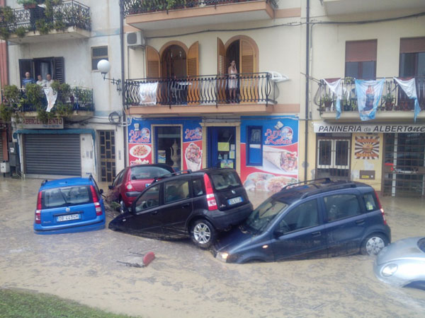 Giardini Naxos sott’acqua VIDEO