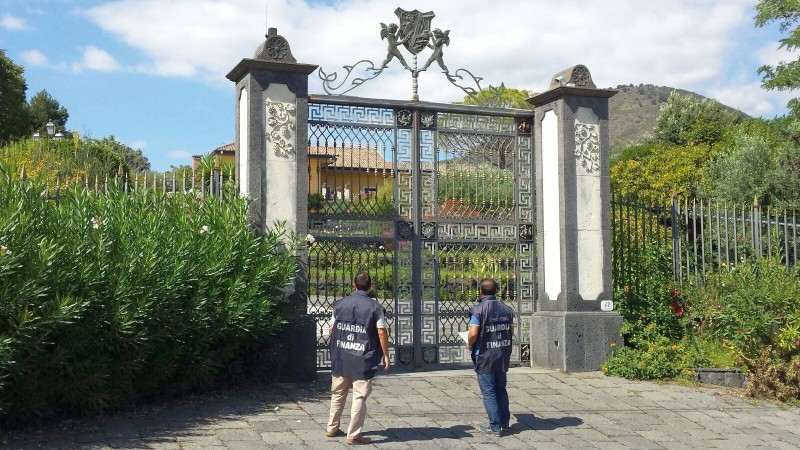 Acireale, la Dacca spa nel mirino delle Fiamme gialle