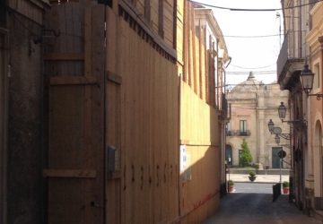 Acireale: crolla Palazzo Pietropaolo e &ldquo;crolla&rdquo; anche l&rsquo;assessore Pietropaolo