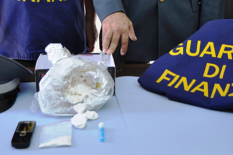 Calatabiano, bloccato con mezzo chilo di cocaina