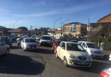 Giarre paralizzata dai cantieri di via Ruggero I. I lavori si concludono stasera