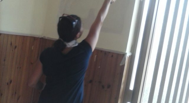 Giarre, plesso Scuola dell’infanzia “Rodari”. Il Comune assente e genitori e docenti restaurano l’edificio scolastico