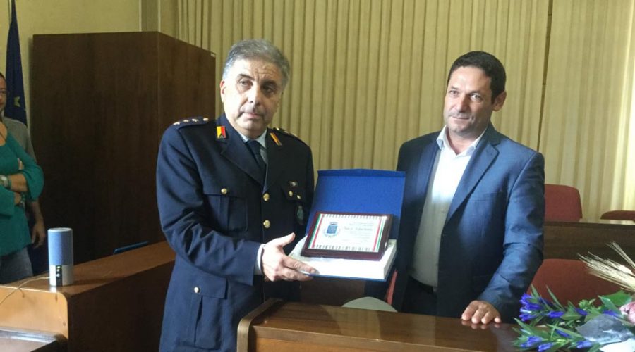 Mascali: in pensione il comandante della Polizia municipale Gaetano Tracà