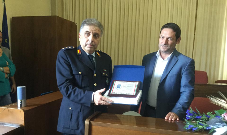 Mascali: in pensione il comandante della Polizia municipale Gaetano Tracà