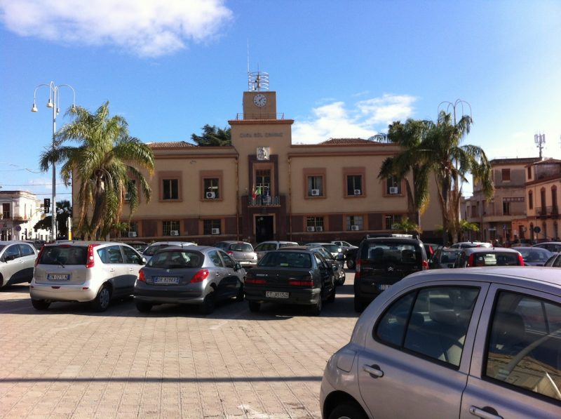Mascali: “il sindaco Messina non dice la verità”! L’opposizione torna all’attacco