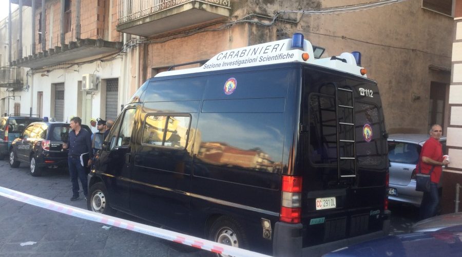 Calatabiano, caccia all’assassino. Rilievi dei Ris fino a tarda sera
