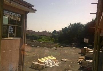 Trecastagni, infiltrazioni d&rsquo;acqua: il sindaco chiude la scuola media