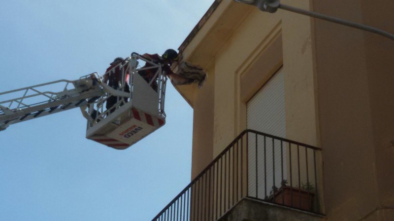 Macchia, scuola Ungaretti frontalini pericolanti; intervengono i vigili del fuoco