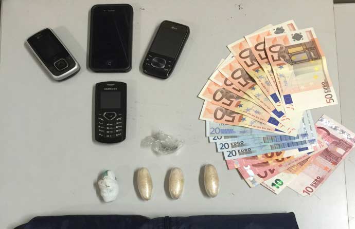 Catania: beccati con l’eroina negli slip. Arrestati in 3