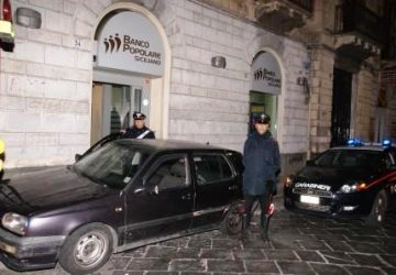 Catania, assaltano bancomat in pieno centro. Arrestati
