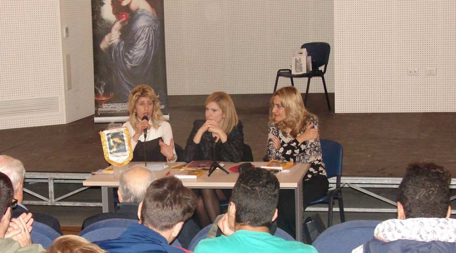 Acireale: presentato “Oltre i silenzi del vuoto”, libro della prof.ssa Nella Leone,