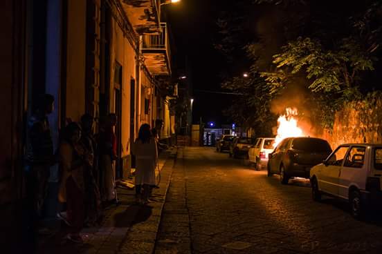 Rogo nel cuore del centro storico. Probabile pista dolosa