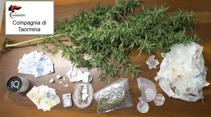 Giardini Naxos, market della droga a casa. Un arresto