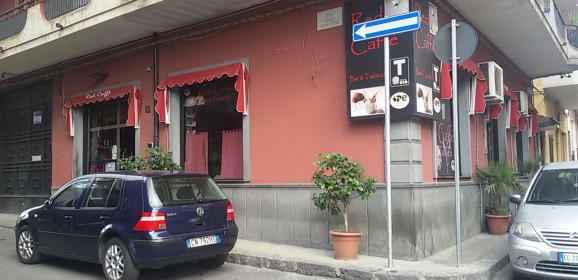 Adrano, rapina al Red Cafè: deferito un 24enne