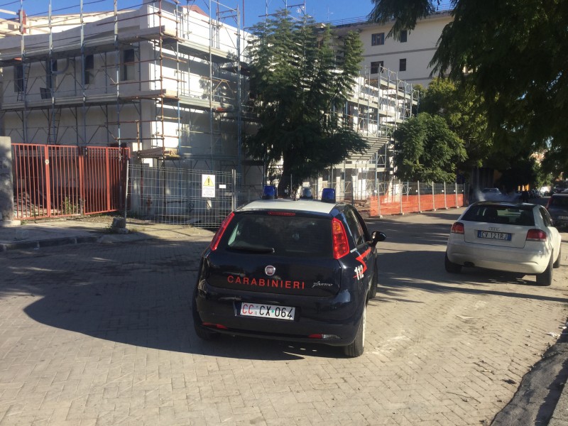 Giarre, sorpreso a rubare rame nel cantiere del teatro: arrestato un giovane