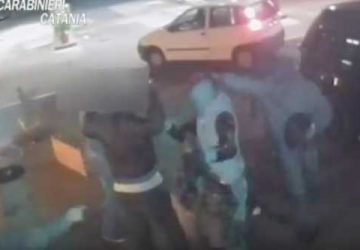 Patern&ograve;: rapina all&rsquo;area di servizio SP Pappalardo. Arrestati 4 catanesi VIDEO