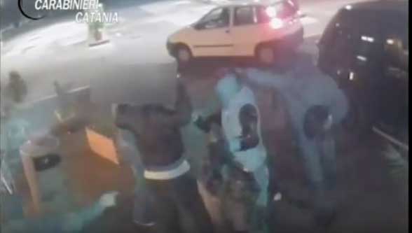 Paternò: rapina all’area di servizio SP Pappalardo. Arrestati 4 catanesi VIDEO