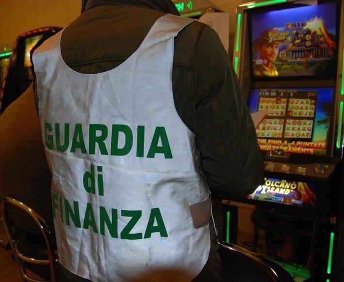 Il gioco d’azzardo illecito sta venendo a galla