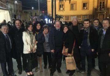 Mascali, ecco il Natale di solidariet&agrave;. In piazza Duomo, inaugurati i mercatini artigianali
