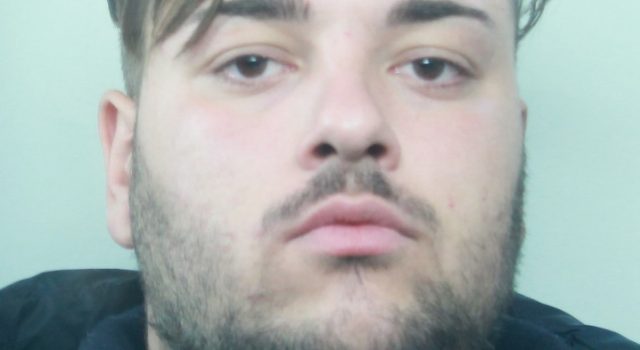 Assaltano bancomat con escavatore a S. Maria di Licodia: 4 arresti VIDEO