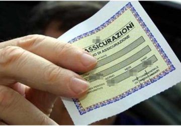 Assicurazione auto: su le prime polizze, gi&ugrave; i prezzi