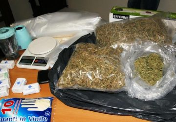 Catania, aveva &ldquo;l&rsquo;erba&rdquo; sotto il letto. Arrestato un 25enne con 3 kg di marijuana