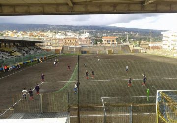 Il Giarre impatta 1 a 1 col Modica. Pessima la terna arbitrale. Di Martino si dimette