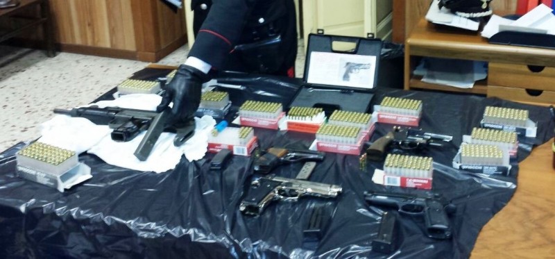 Catania, scoperto un arsenale a San Cristoforo