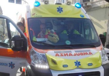 Riposto, colpisce il padre con un  coltello, arrestato 25enne di Giarre