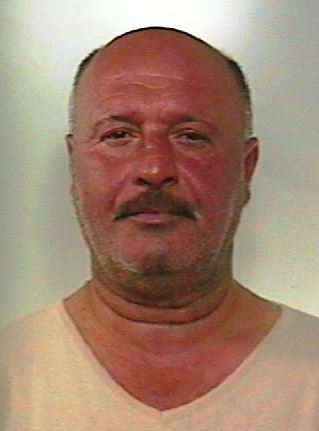 Acireale, ubriaco si scaglia contro medici e carabinieri: arrestato