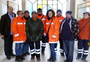Linguaglossa, da 3 mesi senza stipendio: sit-in degli operatori ecologici