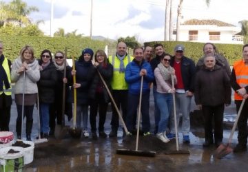 Mascali, valido esempio di volontariato bipartisan. Ripulita area di via Immacolata