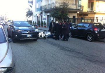 Giarre, incidente sul corso Messina, ferito 16enne