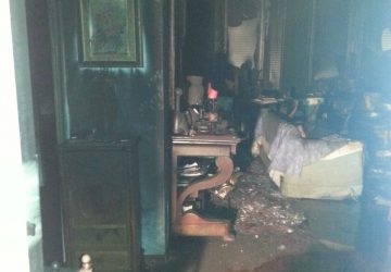 Aci Castello: scoppia incendio in appartamento. Due donne invalide salvate dai Cc