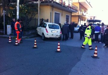 Giarre: incidente in viale A. Moro. Coinvolte tre vetture. Una donna ferita