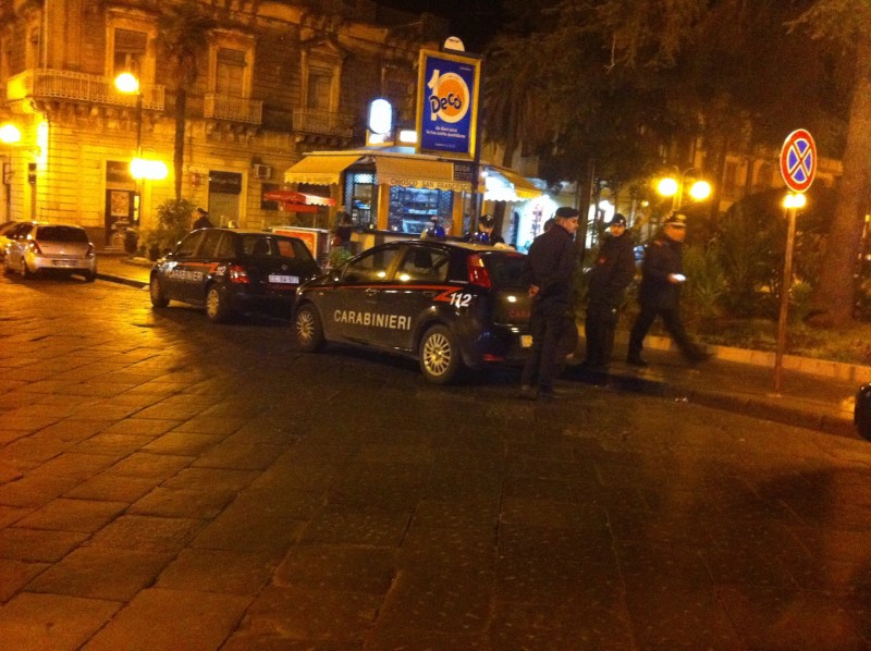 Controlli dei carabinieri, in corso servizio coordinato notturno VIDEO