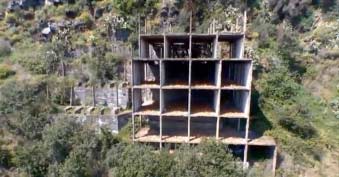 Acireale, entro novembre inizier&agrave; la demolizione dell&rsquo;ecomostro sulla Timpa