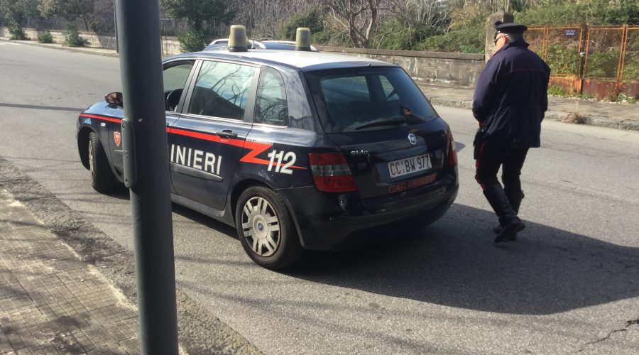 Giarre, controlli dei carabinieri in corso a Macchia