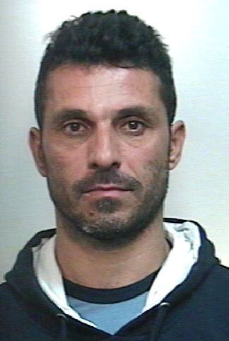 Zafferana: brucia l&rsquo;auto ad un imprenditore. Arrestato per estorsione e danneggiamento