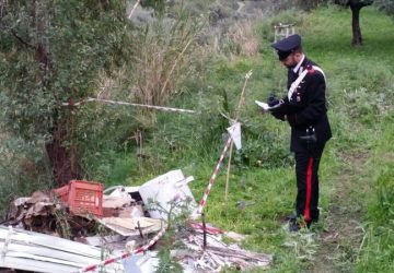 Calatabiano, scaricano rifiuti speciali in un terreno: denunciati due fiumefreddesi