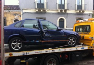 Trepunti: scontro tra auto e tir. Sulla Statale 114 formate lunghe code